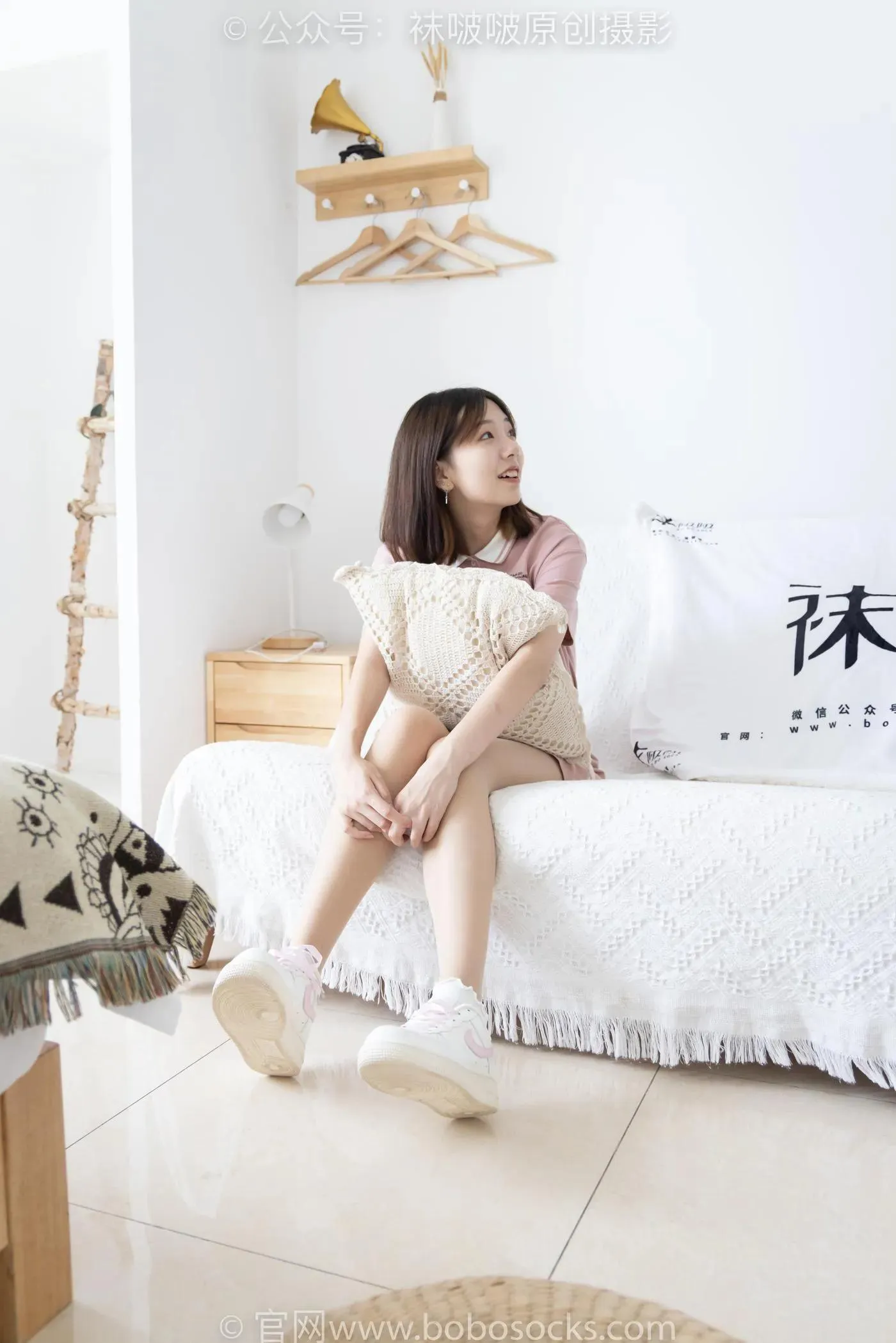 [BoBoSocks袜啵啵]NO.163 小甜豆-空军一号板鞋、白棉袜、肉丝 [135P]插图6